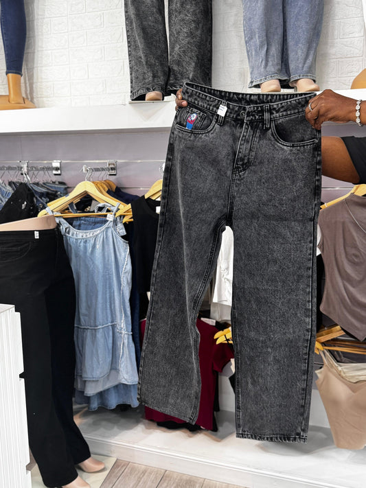 Fence me In Acid Wash Jeans - J100045