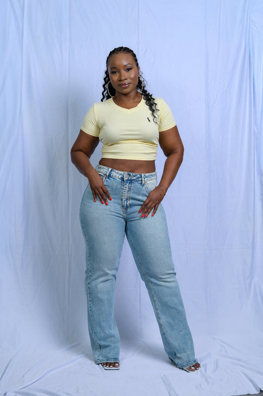 Peek-a-boo Distressed Jeans - J100014