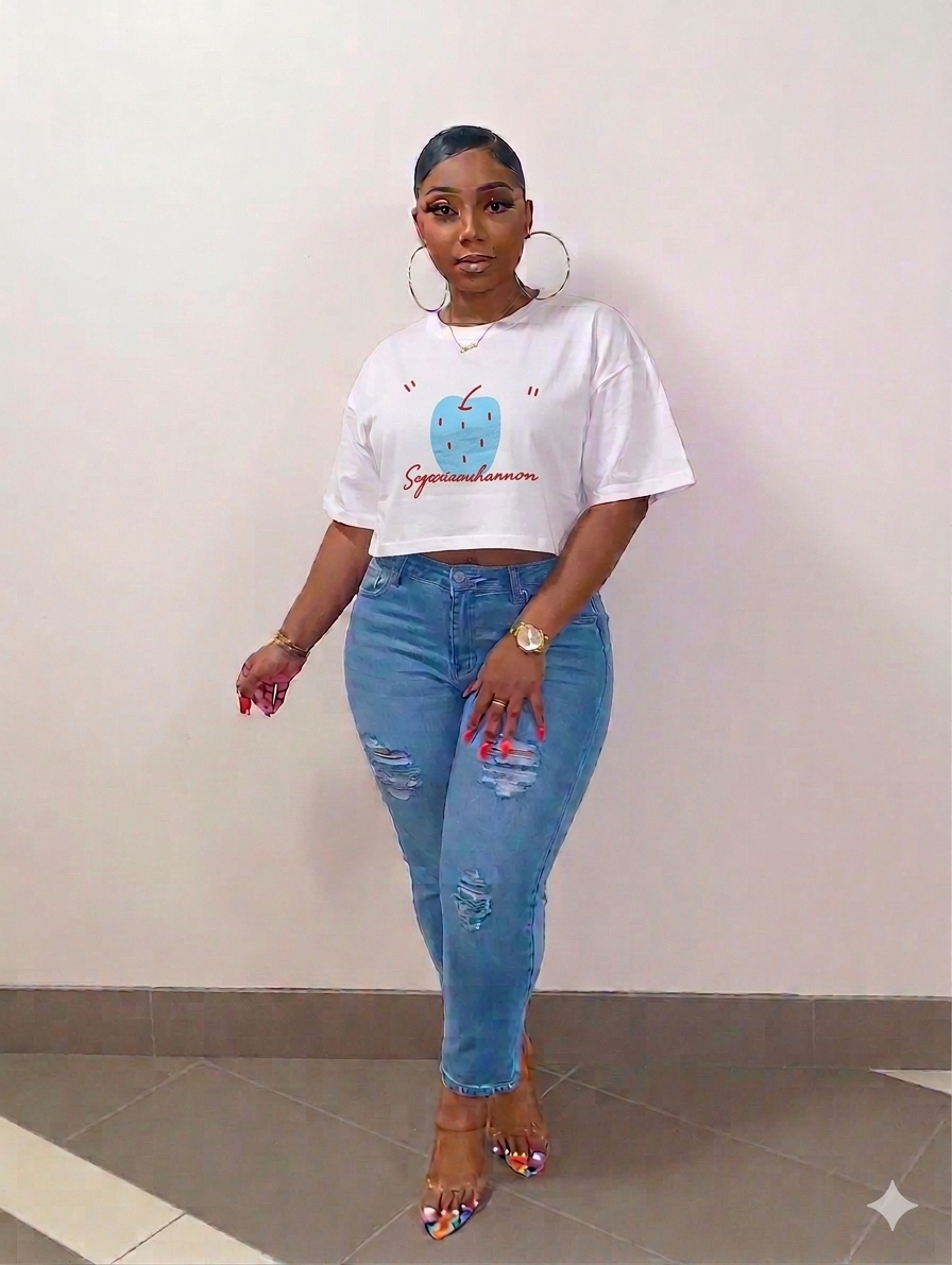 Iconic Luxe Graphic Crop tees