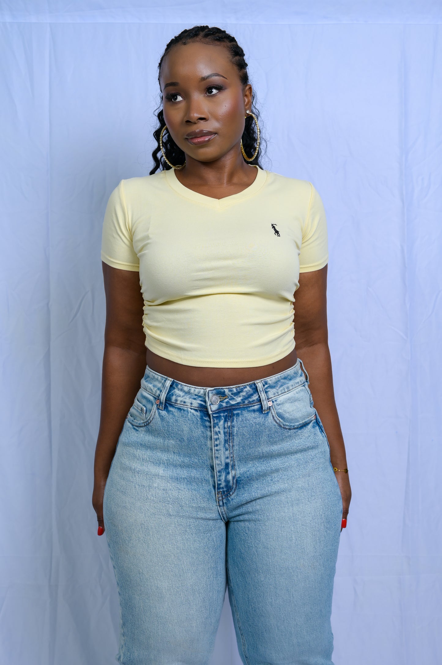 Peek-a-boo Distressed Jeans - J100014